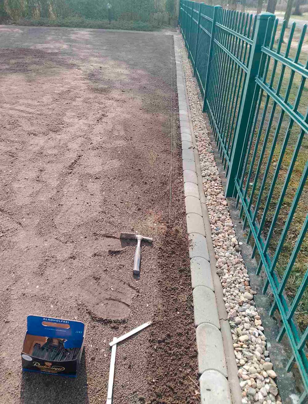 Pflasterarbeiten, Pflasterung, Pflasterbau, Pflasterarbeiten Hof, Einfahrt pflastern, Natursteinpflaster, Wegebau, Terrassenpflaster, Pflasterreparatur, Pflaster f&uuml;r Auffahrt